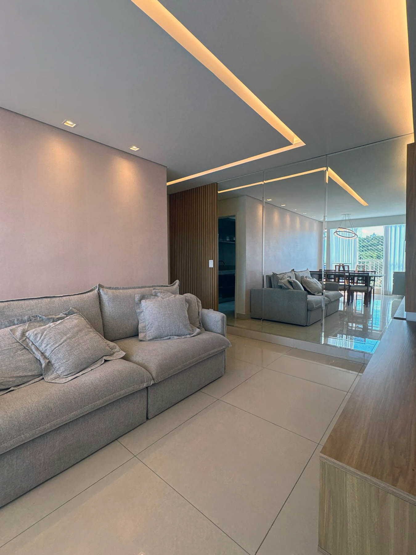 Apartamento 3 Quartos Mobiliado no Castelo