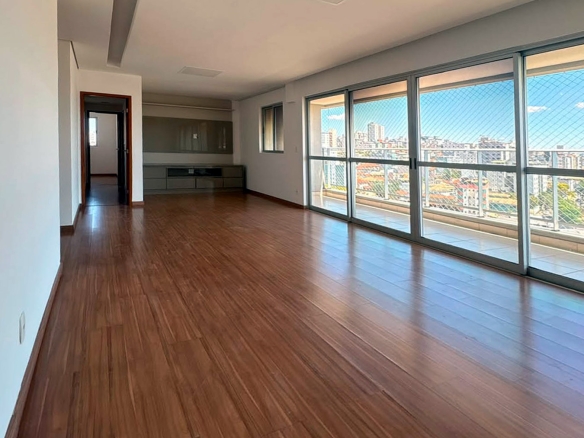 Apartamento de 124m² com varanda e lazer exclusivo no Castelo
