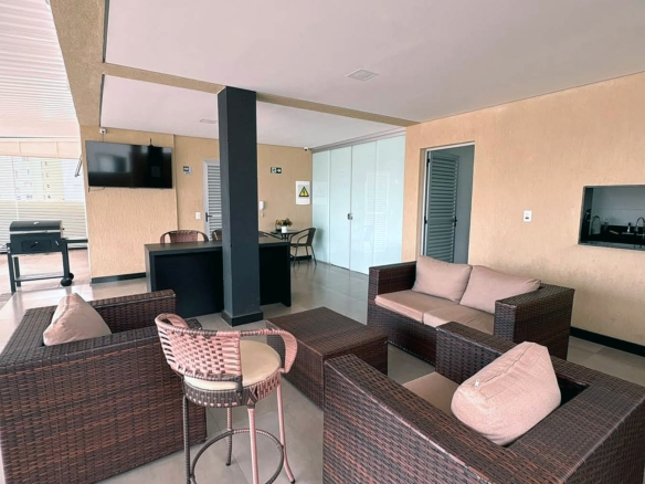 Flat Studio Moderno com Suíte e Rooftop Gourmet